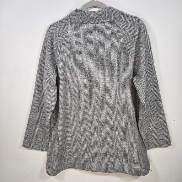 Soft Surroundings NWT Gray And White Herringbone Tunic Sweater. Size XL. - Picture 3 of 8
